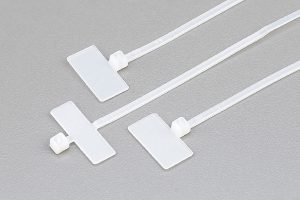 Imagen de tres cinchos de identificación.