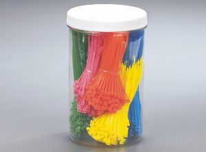 Imagen de un bote lleno de cinchos de colores.