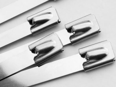 Imagen de cinchos metálicos.